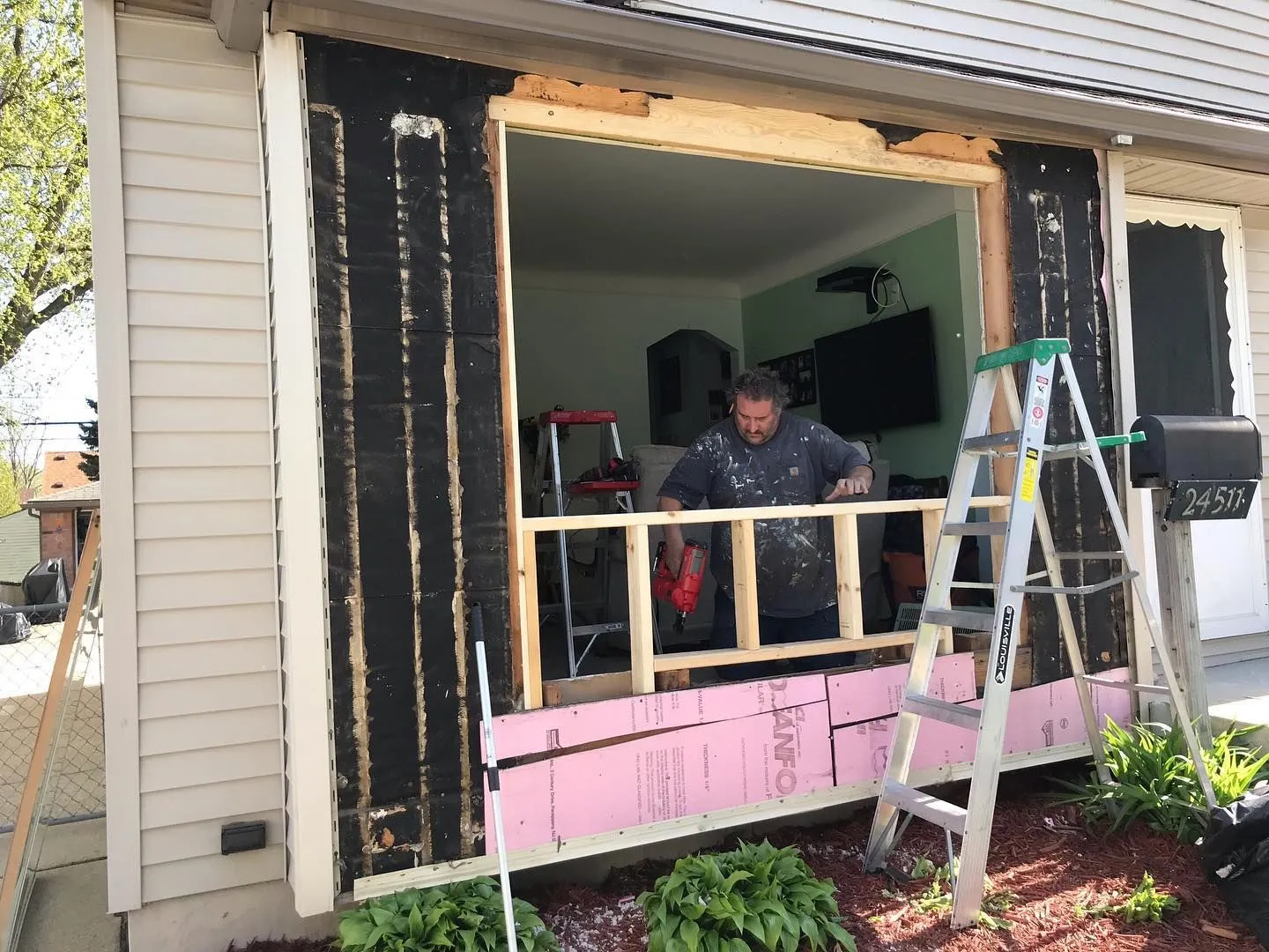 Mastic Replacement Windows